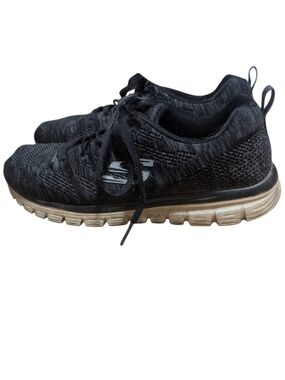 Skechers Women’s Size 8 Lightweight Memory Foam Sneakers Black Lace Up Walking
